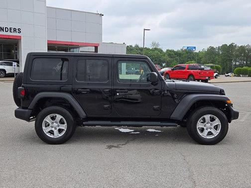2022 Jeep Wrangler Unlimited Sport