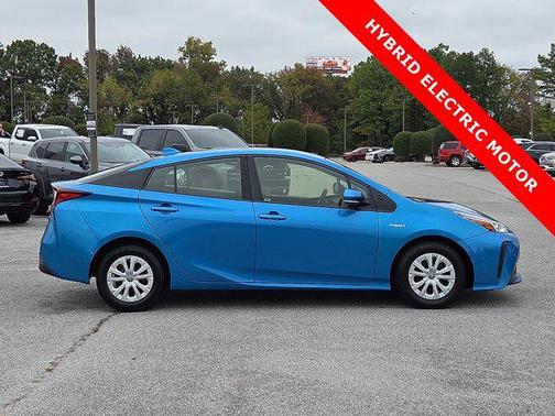 2020 Toyota Prius LE