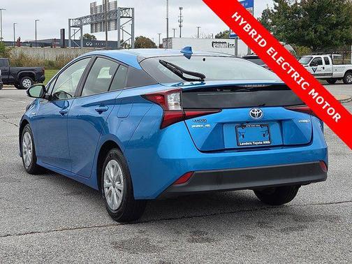 2020 Toyota Prius LE