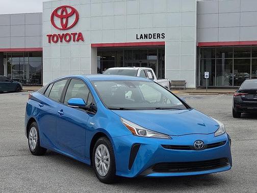 2020 Toyota Prius LE