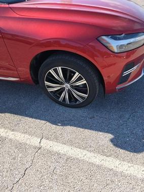 2022 Volvo XC60 B5 Inscription