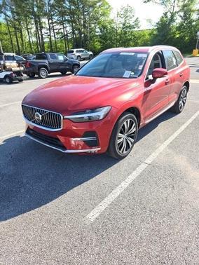 2022 Volvo XC60 B5 Inscription