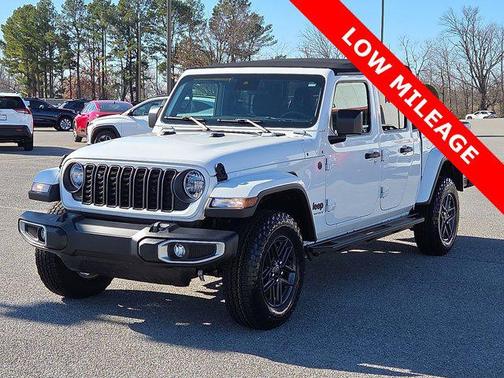 2024 Jeep Gladiator Sport S