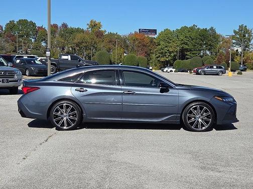 2019 Toyota Avalon XSE