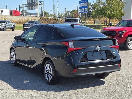 Midnight Black Metallic 2022 Toyota Prius L