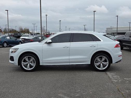 2023 Audi Q8 55 Premium