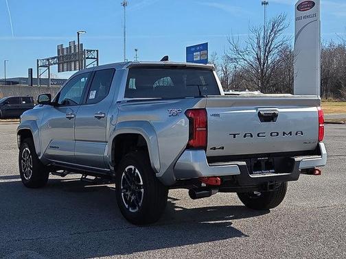2026 Toyota Tacoma Hybrid TRD Sport