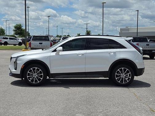 2024 Cadillac XT4 Sport