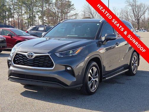 2025 Toyota Highlander XLE