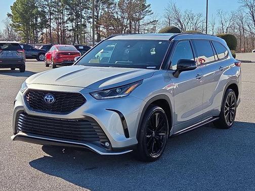 2023 Toyota Highlander XSE
