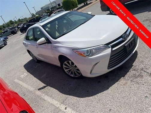 2016 Toyota Camry Hybrid XLE