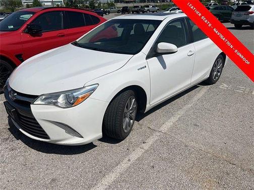 2016 Toyota Camry Hybrid XLE