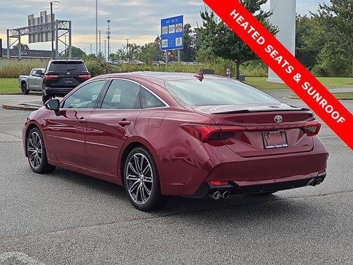 2019 Toyota Avalon XSE