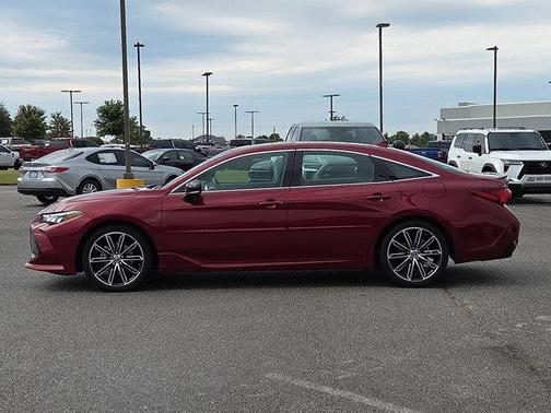 2019 Toyota Avalon XSE