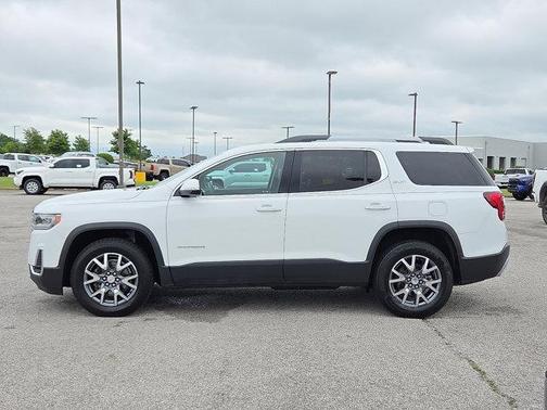 2023 GMC Acadia AWD SLT