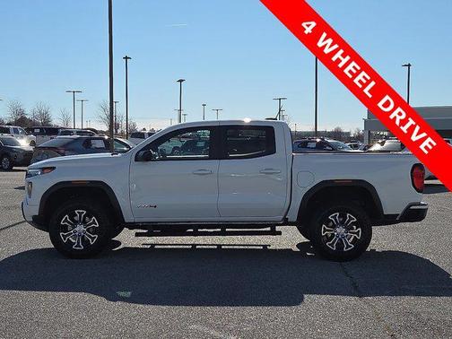 2023 GMC Canyon AT4