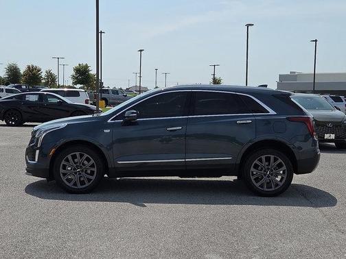 2020 Cadillac XT5 Premium Luxury