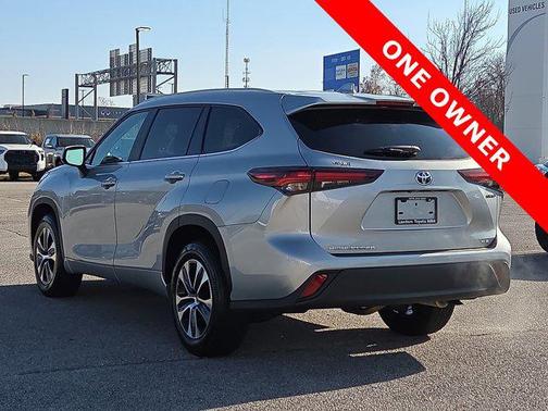 2024 Toyota Highlander Hybrid XLE