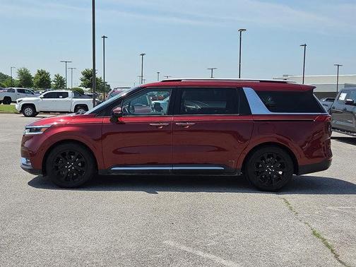 2022 Kia Carnival SX