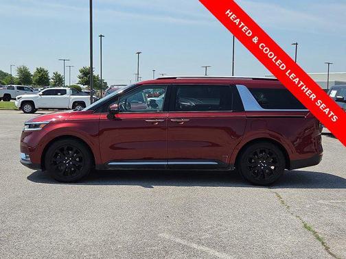 2022 Kia Carnival SX