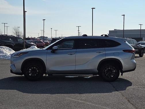 2024 Toyota Highlander Platinum