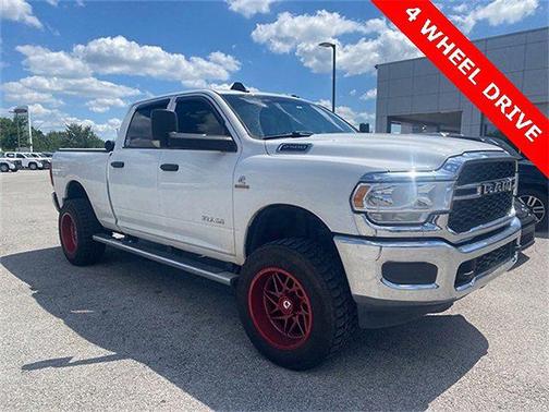 2020 RAM 2500 Tradesman Crew Cab 4X4 6'4' Box