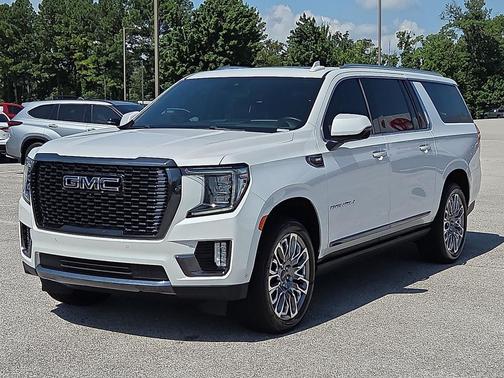 White Frost Tricoat 2023 GMC Yukon XL Denali Ultimate