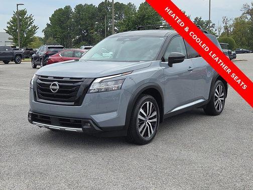 2023 Nissan Pathfinder Platinum 4WD