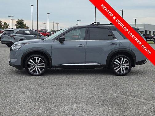 2023 Nissan Pathfinder Platinum 4WD
