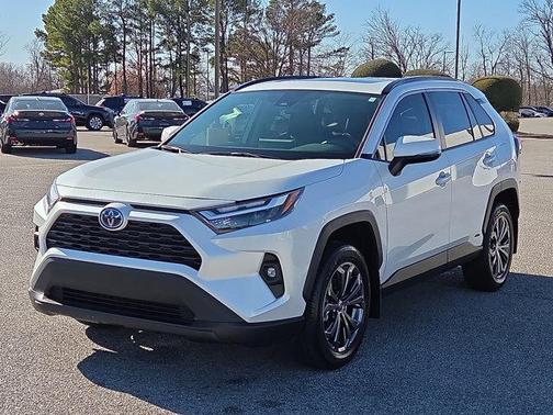 2024 Toyota RAV4 Hybrid XLE Premium