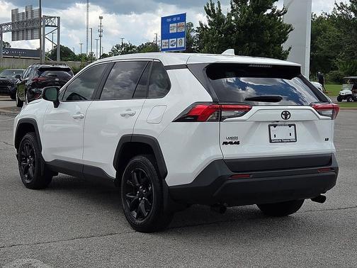 Ice Cap 2023 Toyota RAV4 LE