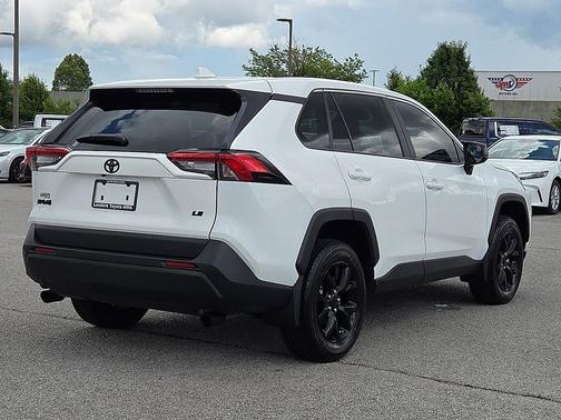 Ice Cap 2023 Toyota RAV4 LE