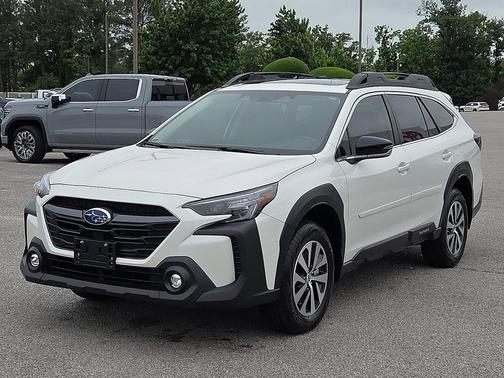 Crystal White Pearl 2025 Subaru Outback Premium