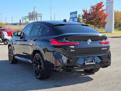 2023 BMW X4 M40i