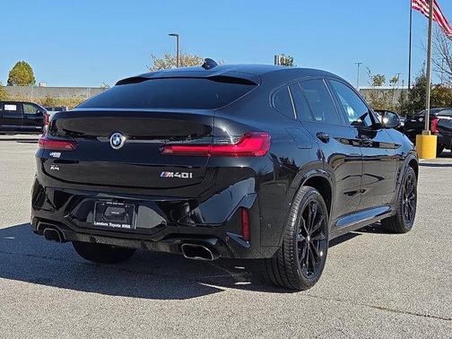 2023 BMW X4 M40i