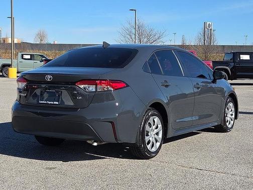 2025 Toyota Corolla LE