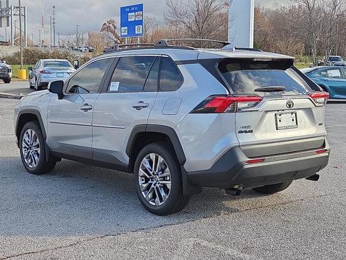 2025 Toyota RAV4 XLE Premium