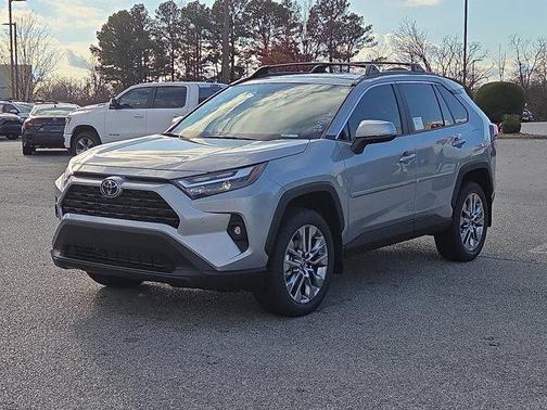 2025 Toyota RAV4 XLE Premium