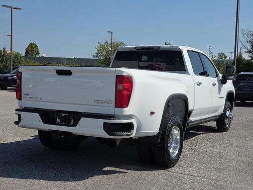 2022 Chevrolet Silverado 3500 High Country