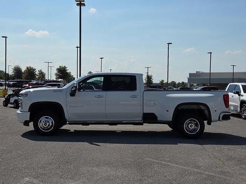 2022 Chevrolet Silverado 3500 High Country