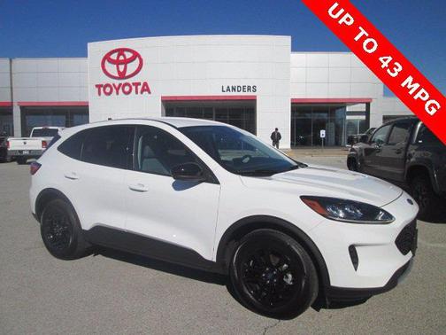 White 2020 Ford Escape SE