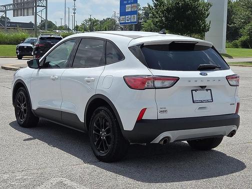 White 2020 Ford Escape SE