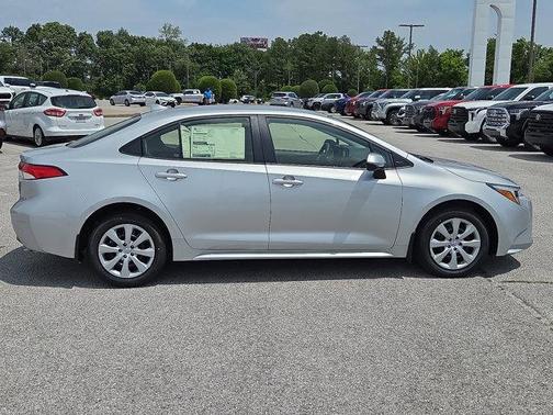2025 Toyota Corolla Hybrid LE
