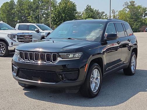 2024 Jeep Grand Cherokee Laredo