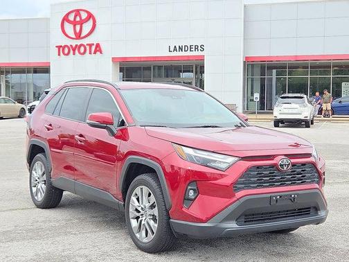2022 Toyota RAV4 XLE Premium