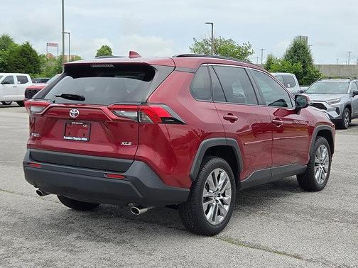2022 Toyota RAV4 XLE Premium