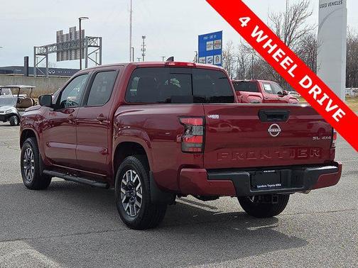 2024 Nissan Frontier SL