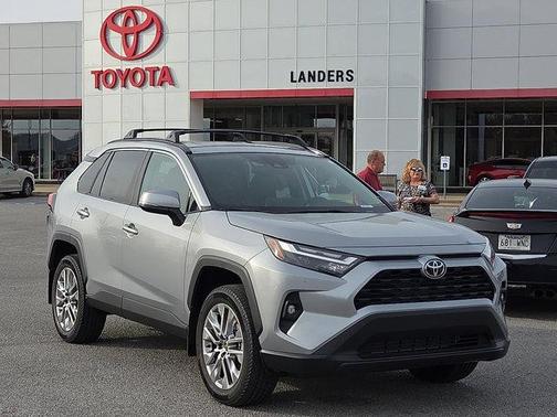 2025 Toyota RAV4 XLE Premium