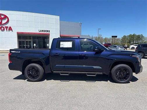 2025 Toyota Tundra Hybrid Platinum