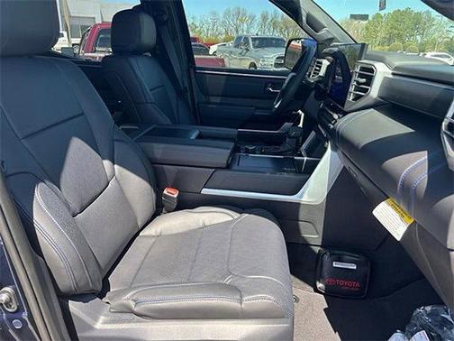 2025 Toyota Tundra Hybrid Platinum